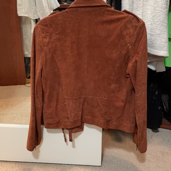 Capulet Jacket - Picture 2 of 4